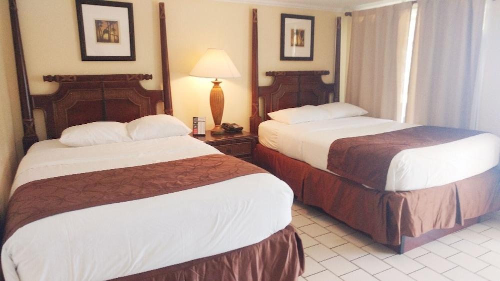 Hidden Harbor Suites Fort Myers Beach Exterior photo
